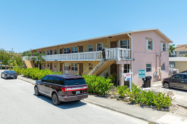 Townsite Apts Four Condo in Lake Worth Beach, FL - Building Photo - Building Photo