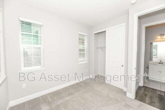 3138 La Corona Dr in Pittsburg, CA - Building Photo - Building Photo