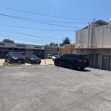 666 N Maclay Ave in San Fernando, CA - Building Photo - Building Photo