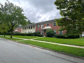 Shadford Manor in Ann Arbor, MI - Building Photo - Building Photo