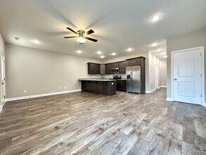 1172 Meadowhill Ln in Clarksville, TN - Building Photo - Building Photo
