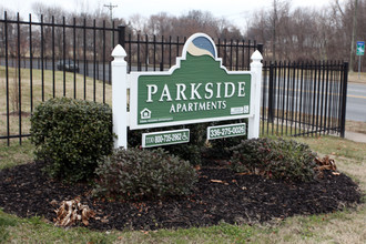 Parkside Apartments in Greensboro, NC - Foto de edificio - Building Photo