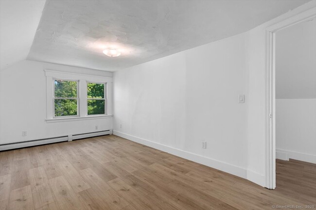 35 Young St in New Haven, CT - Building Photo - Building Photo