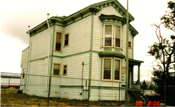 758 16th St in Oakland, CA - Foto de edificio - Building Photo