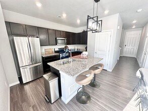 27086 E Bayaud Ave in Aurora, CO - Building Photo - Building Photo