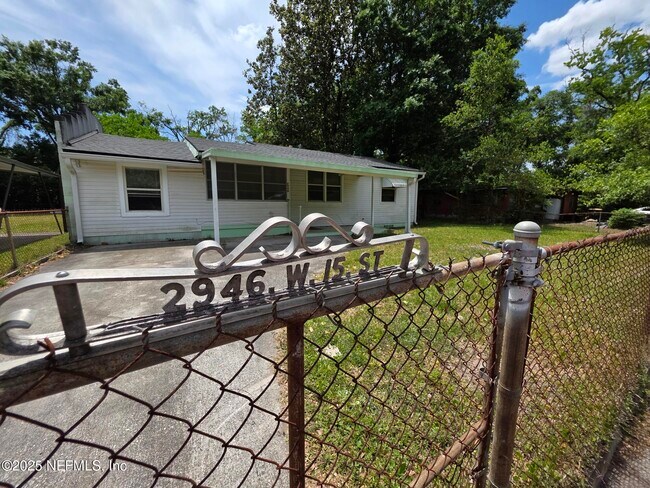 2946 W 15th St in Jacksonville, FL - Building Photo - Building Photo