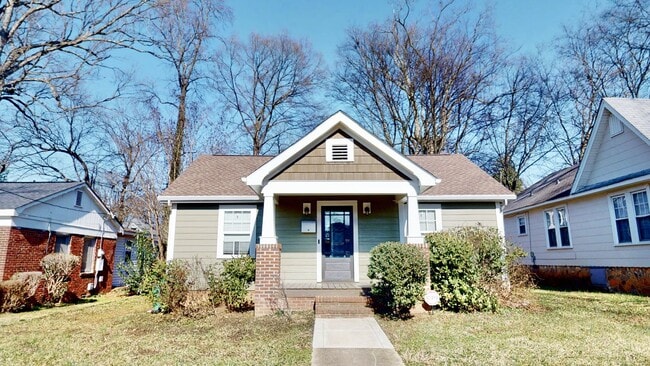 property at 2014 Roslyn Ave
