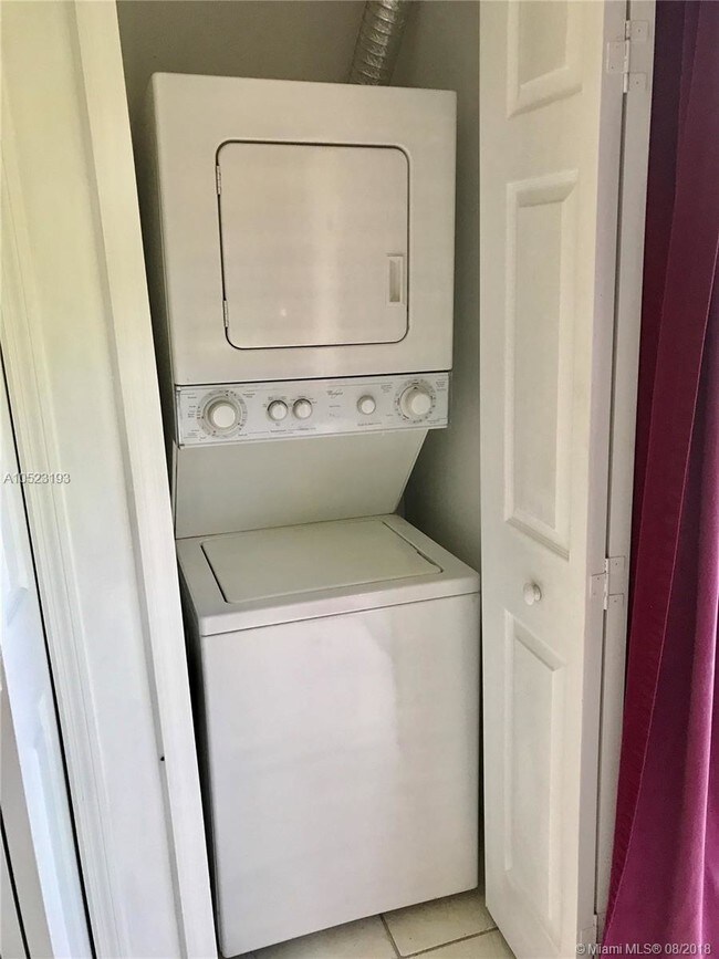 2910 SE 12th Rd-Unit -202-29 in Homestead, FL - Building Photo - Building Photo