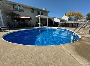235 Old Lyme Dr in Buffalo, NY - Building Photo - Building Photo