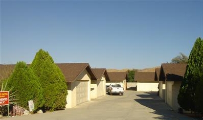 11081-11097 Cholla Ave in Morongo Valley, CA - Foto de edificio - Building Photo