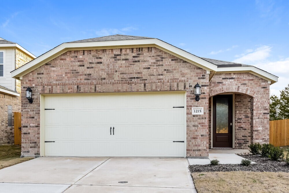 1215 Butler Ave in Princeton, TX - Building Photo