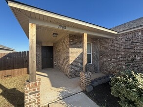 1908 Melanie Dr in Oklahoma City, OK - Building Photo - Building Photo