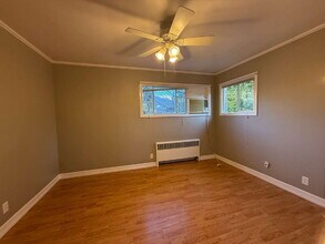 1495 Lake Dr in Eugene, OR - Building Photo - Building Photo