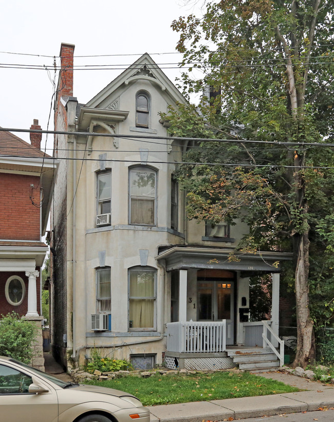 131 Emerald St S in Hamilton, ON - Building Photo - Primary Photo