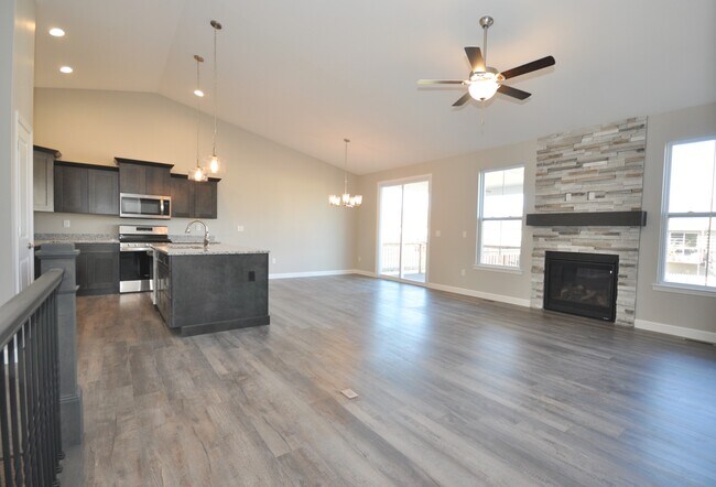 2001 Morning Side Pl, Unit 2001 in Maryville, IL - Foto de edificio - Building Photo