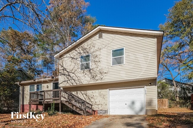 680 Springhollow Ln SW in Marietta, GA - Foto de edificio - Building Photo