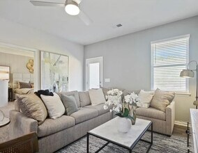 118 Paddock Glen Dr in Greenville, SC - Building Photo - Building Photo