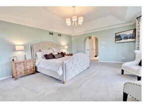 10617 Sonoma Ridge in Eden Prairie, MN - Building Photo - Building Photo