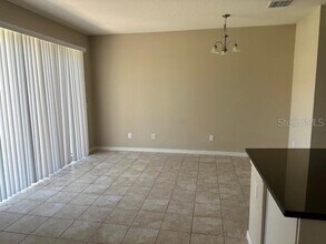 7027 Towne Lake Rd in Riverview, FL - Building Photo - Building Photo