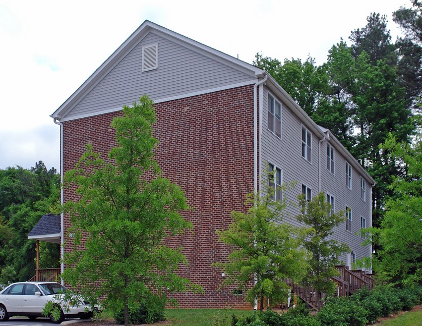 Fort Ward Apartments in Alexandria, VA - Building Photo