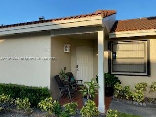 6528 NW 170th Terrace in Hialeah, FL - Building Photo