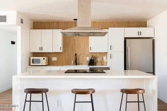 8447 E Vernon Ave in Scottsdale, AZ - Building Photo - Building Photo