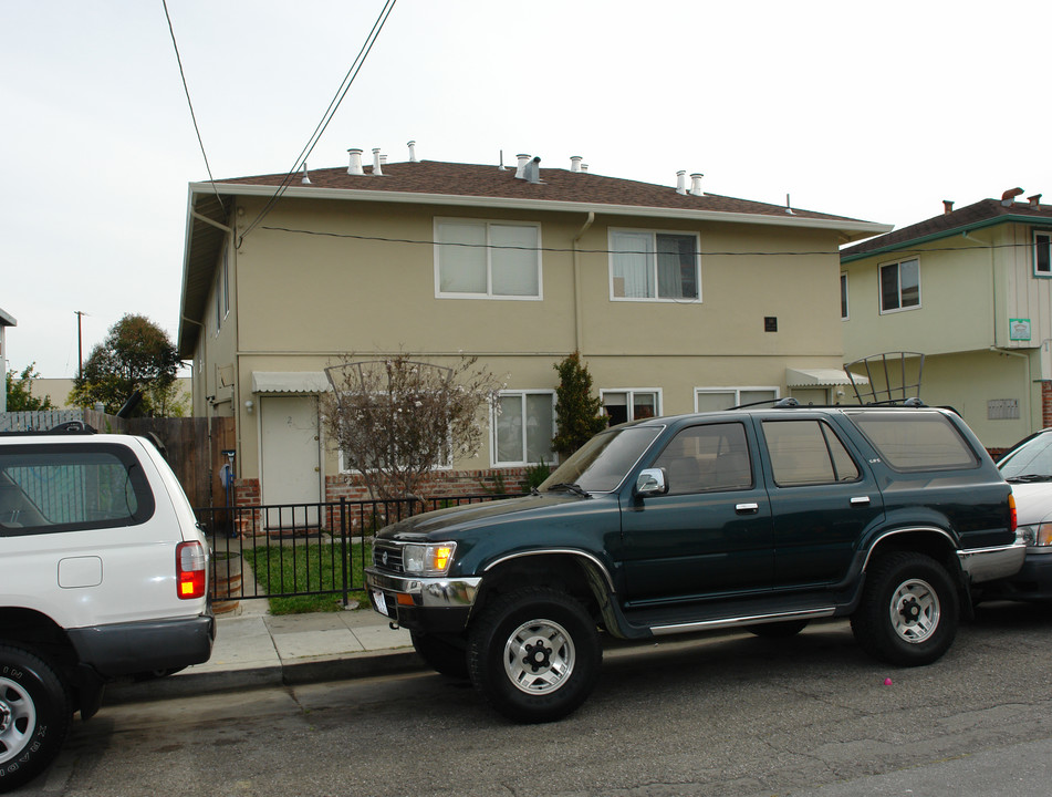 146 N Idaho St in San Mateo, CA - Foto de edificio