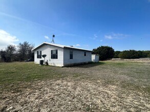 58 Haynes Rd in Weatherford, TX - Building Photo - Building Photo