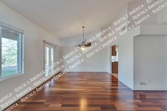 8121 E Coronado Rd in Tucson, AZ - Building Photo - Building Photo