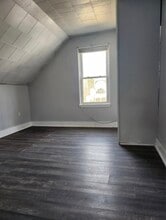 117 Cisco St in Southbridge, MA - Foto de edificio - Building Photo