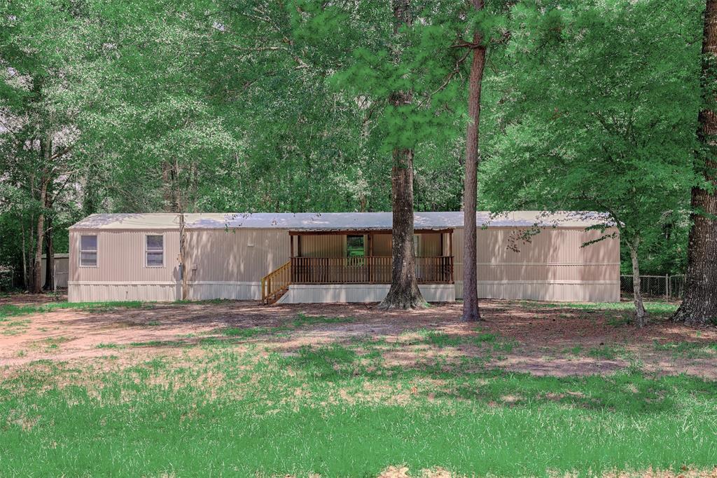 81 Virginia Crk Dr in Coldspring, TX - Building Photo