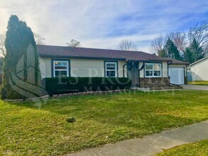 1366 Countryside Dr in Indianapolis, IN - Building Photo - Building Photo