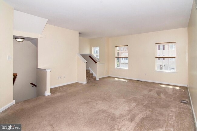 517 Boxwood Ln in Woodbury, NJ - Building Photo - Building Photo