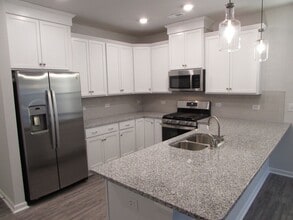 3730 Berry Dr in Sherrills Ford, NC - Building Photo - Building Photo