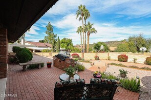 1322 W Aster Dr in Phoenix, AZ - Building Photo