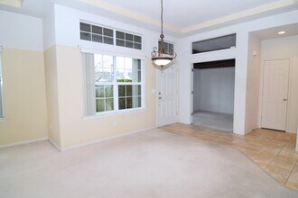 1754 NE Ashberry Dr in Hillsboro, OR - Building Photo - Building Photo