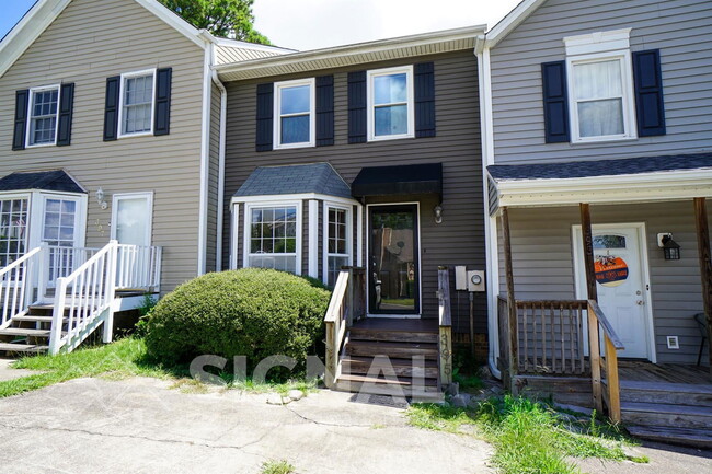 395 Jamestown Manor Dr