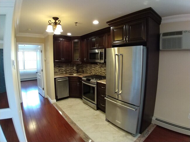 4905 Park Ave #3D, Unit 3D photo'