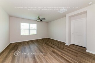 8021 Majestic Palms Ct in Venice, FL - Building Photo - Building Photo