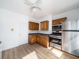 275 7th St, Unit 3A in Jersey City, NJ - Building Photo