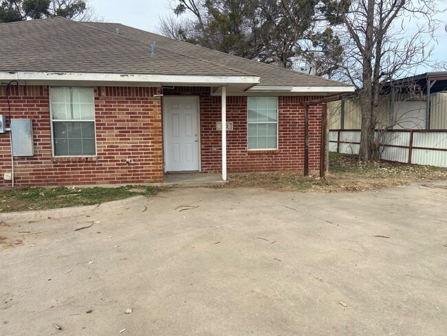 property at 503 Murdock St