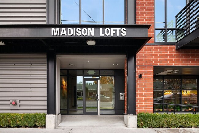 2914 E Madison St in Seattle, WA - Building Photo - Building Photo