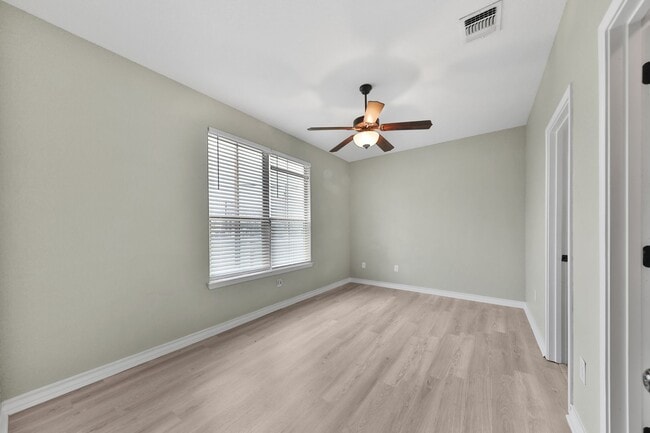 102 Cornell Ave in San Antonio, TX - Building Photo - Building Photo
