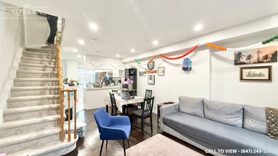 1635 Pickering Pky in Pickering, ON - Building Photo - Building Photo