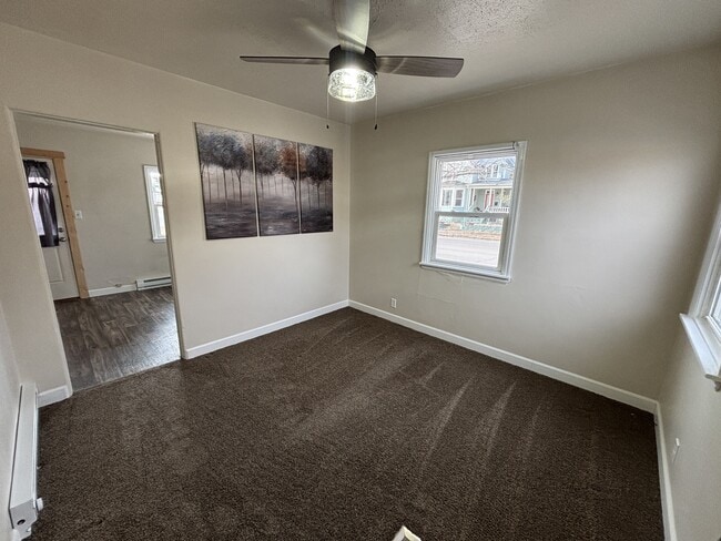 124 7th St in Rawlins, WY - Building Photo - Building Photo