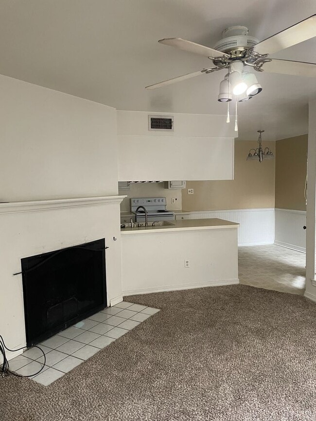 property at 263 Settlers Park Dr