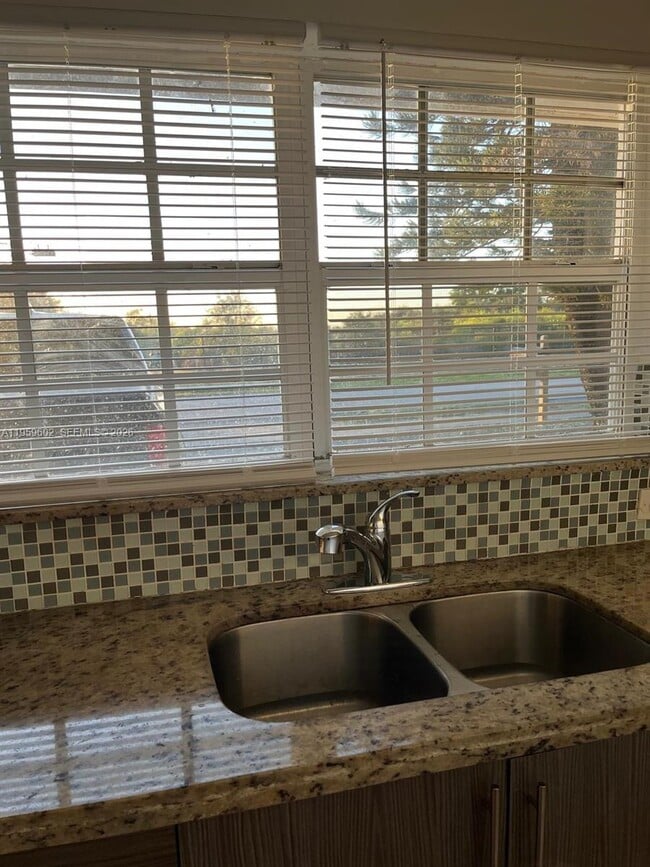 3721 SW 62nd Ave in Miramar, FL - Building Photo - Building Photo