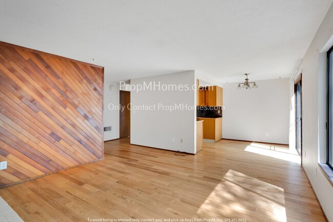 property at 3232 SE 2nd St