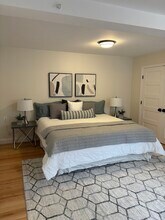 202 Elm St, Unit 3 in North Cambridge, MA - Building Photo - Building Photo