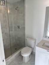 2088 James St in Burlington, ON - Building Photo - Building Photo